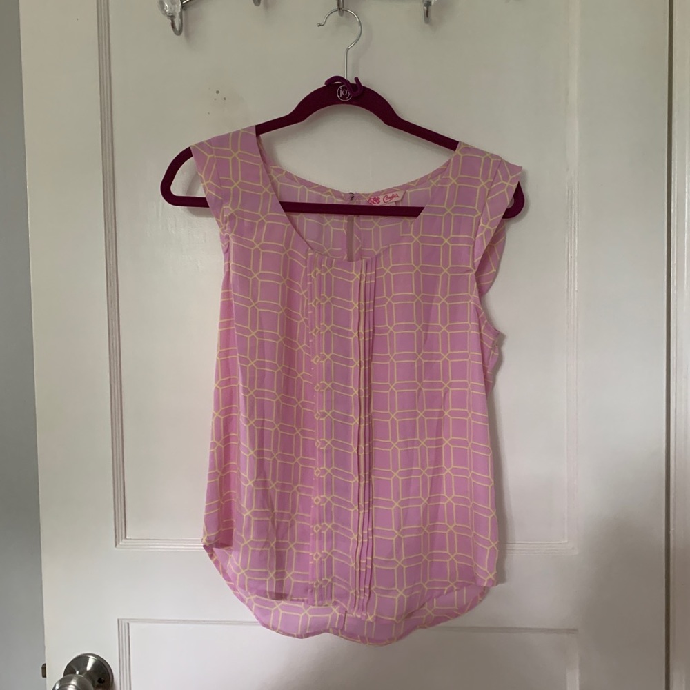 MAKE AN OFFER!! 🤗 Dressy Top